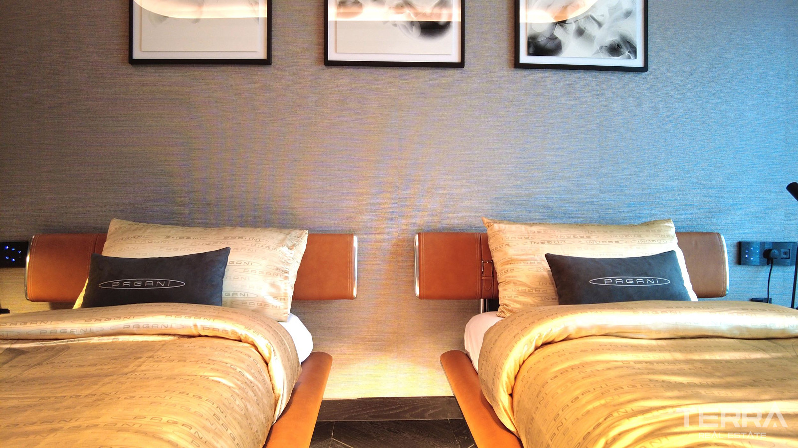 Furnished Apartments for Sale on Business Bay Canal, Dubai - 111739