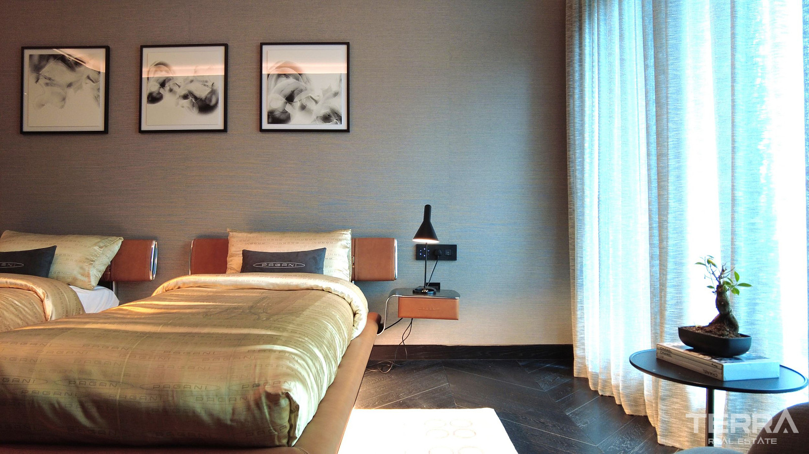 Furnished Apartments for Sale on Business Bay Canal, Dubai - 111748