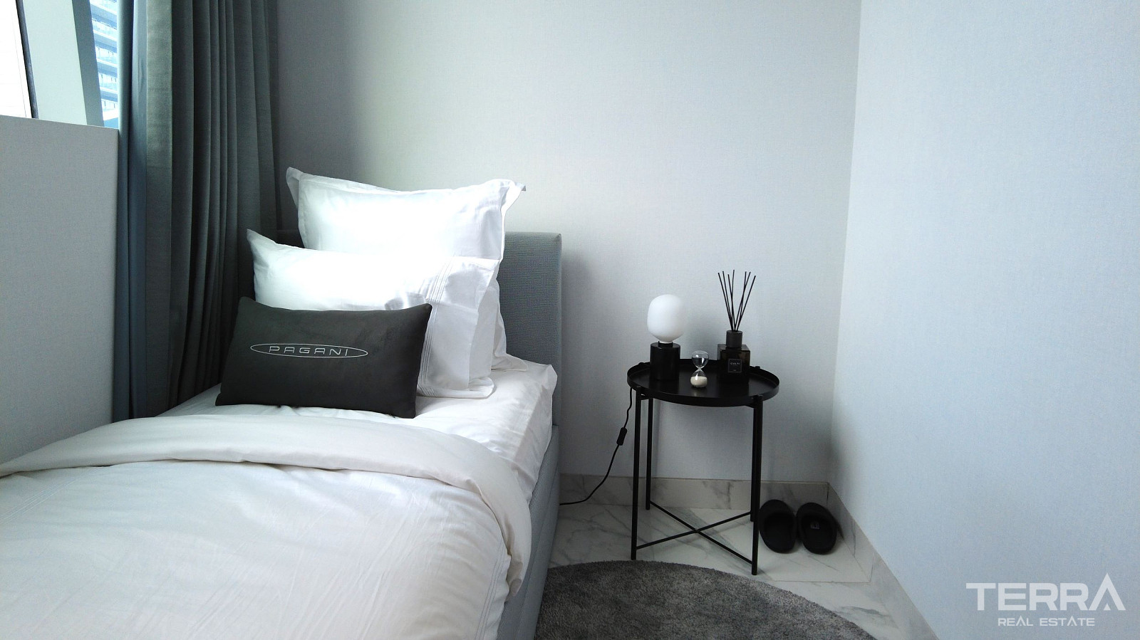 Furnished Apartments for Sale on Business Bay Canal, Dubai - 111753