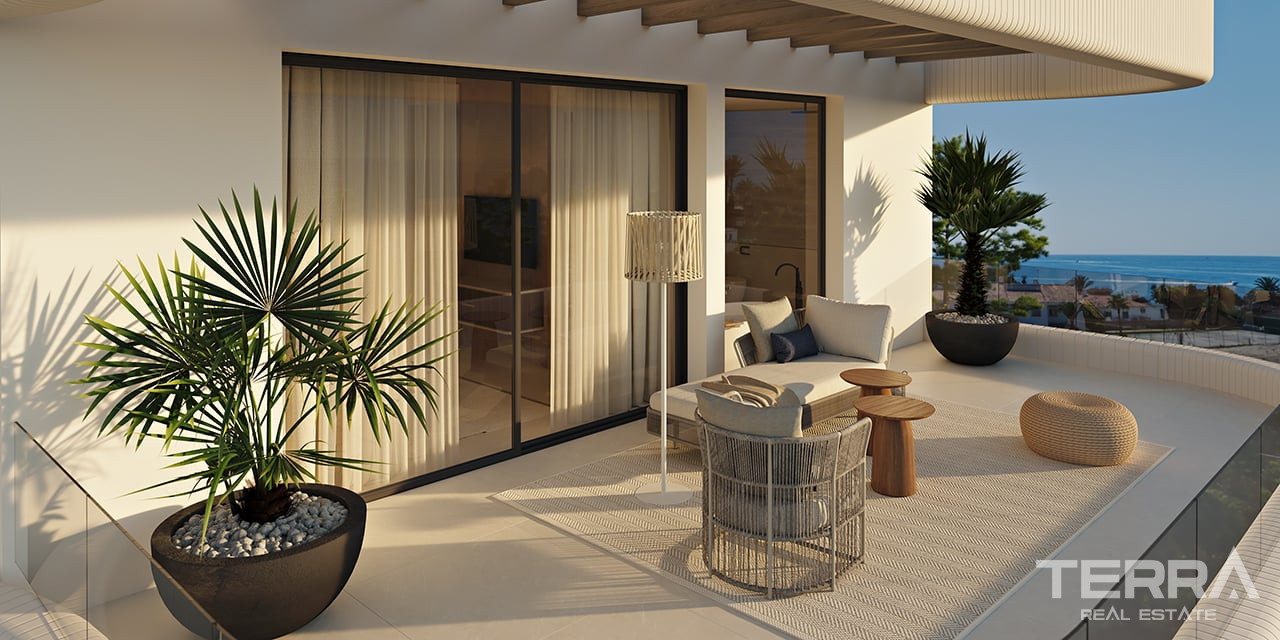 Beachfront Villa for Sale in Marbella, Málaga, Spain - 112169