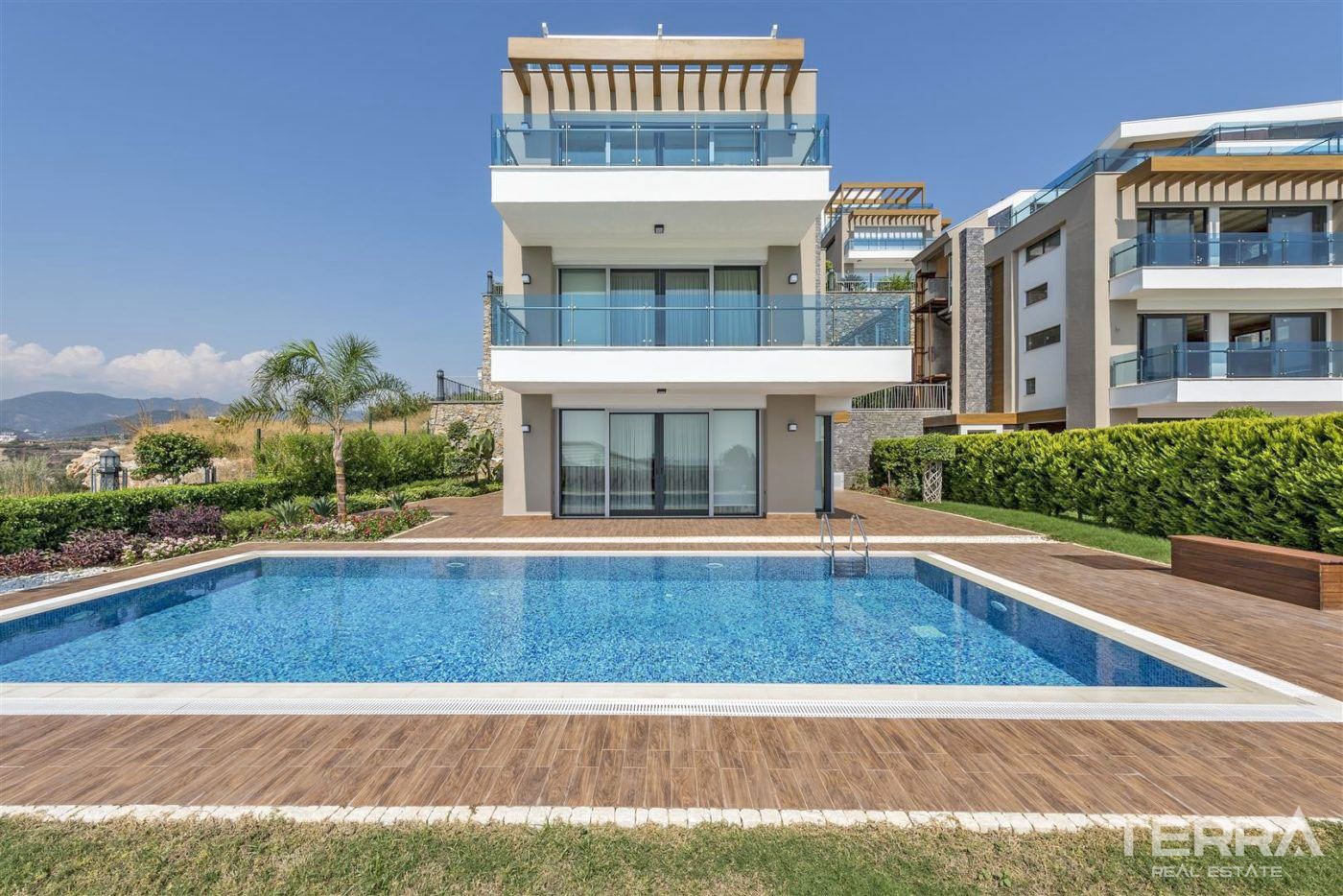 Luxury villas in Alanya Admiral Premium Residence - 16443
