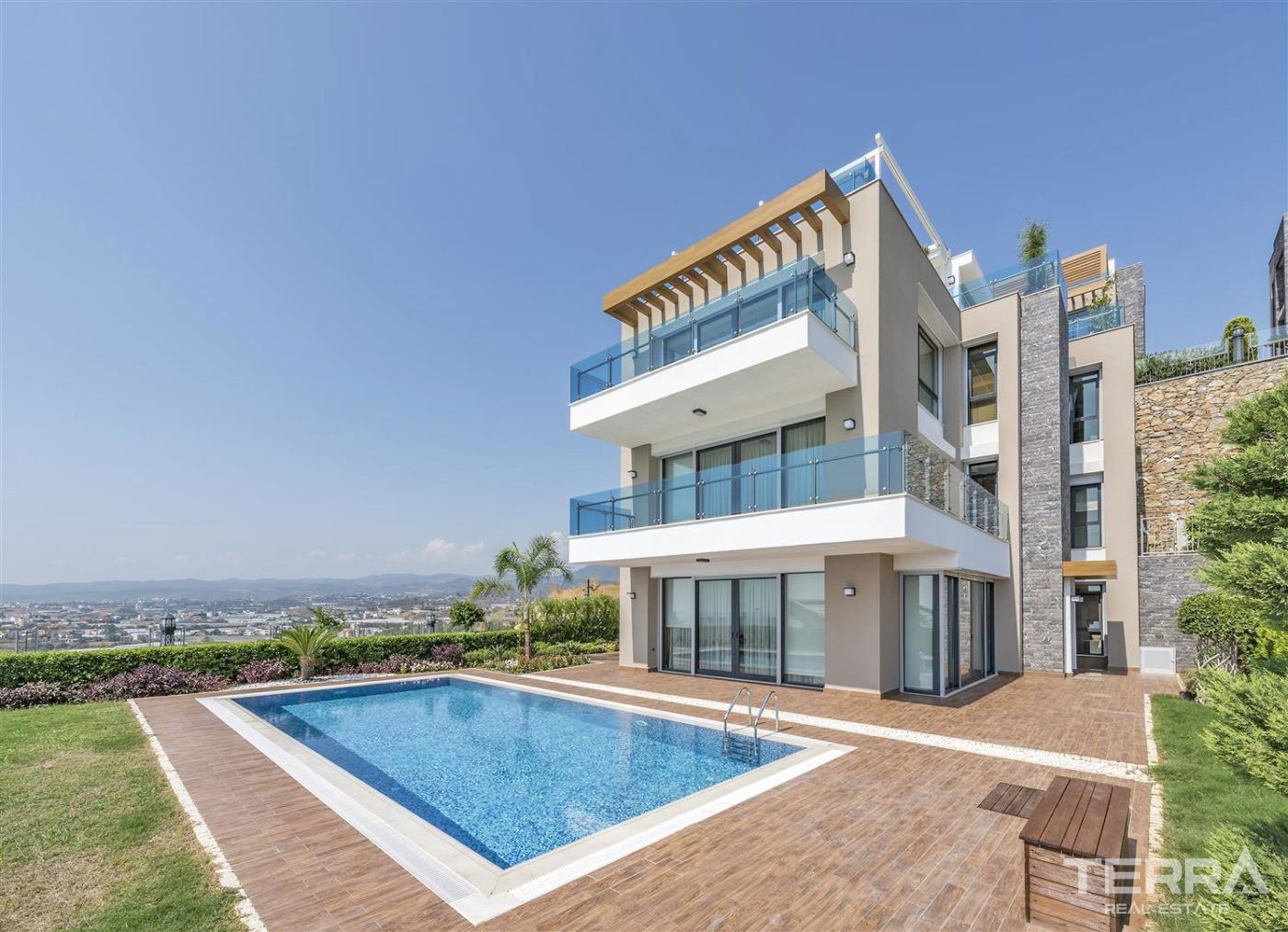 Exclusive Villas with Stunning SeaView for Sale in Alanya Konaklı