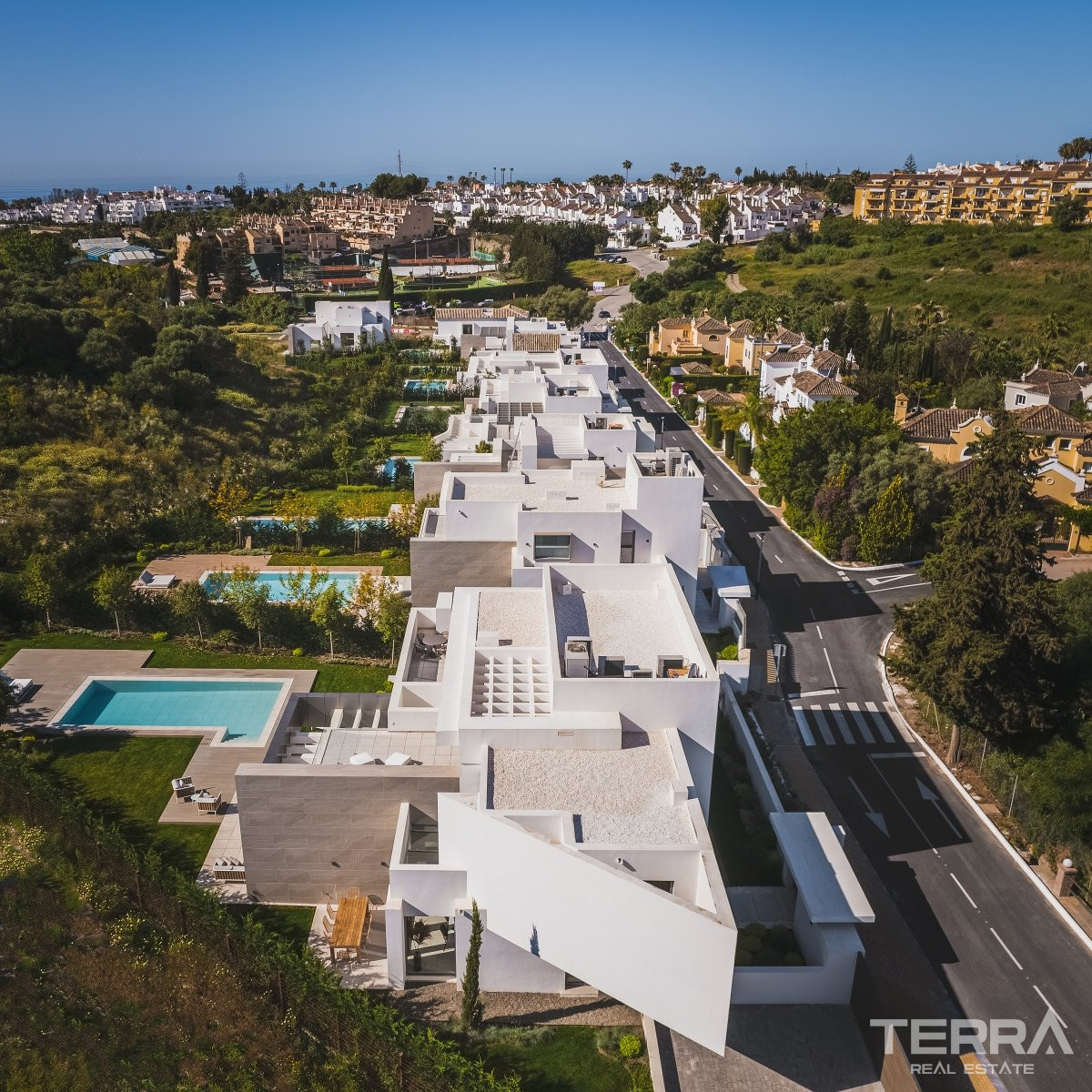 Golf Villas for Sale in Estepona, Málaga, Costa del Sol - 112280