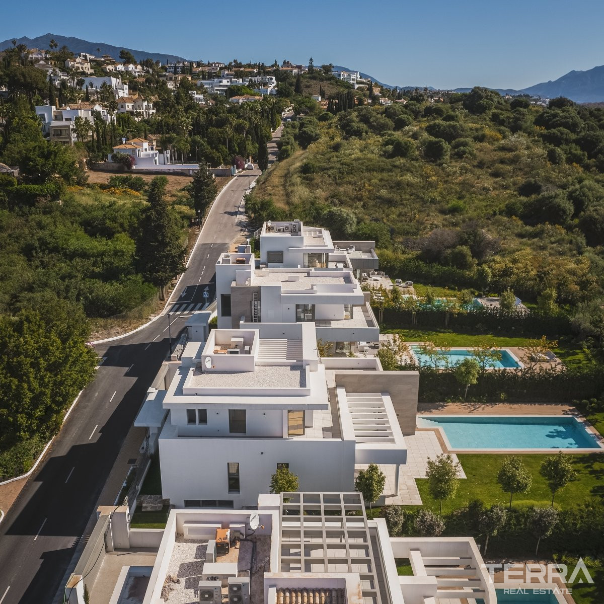Golf Villas for Sale in Estepona, Málaga, Costa del Sol - 112283
