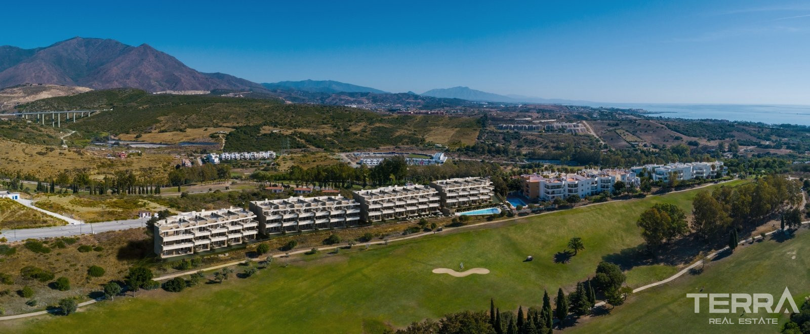 Estepona'da Golf Sahalarına Yakın Konumda Satılık Modern Daireler - 112322
