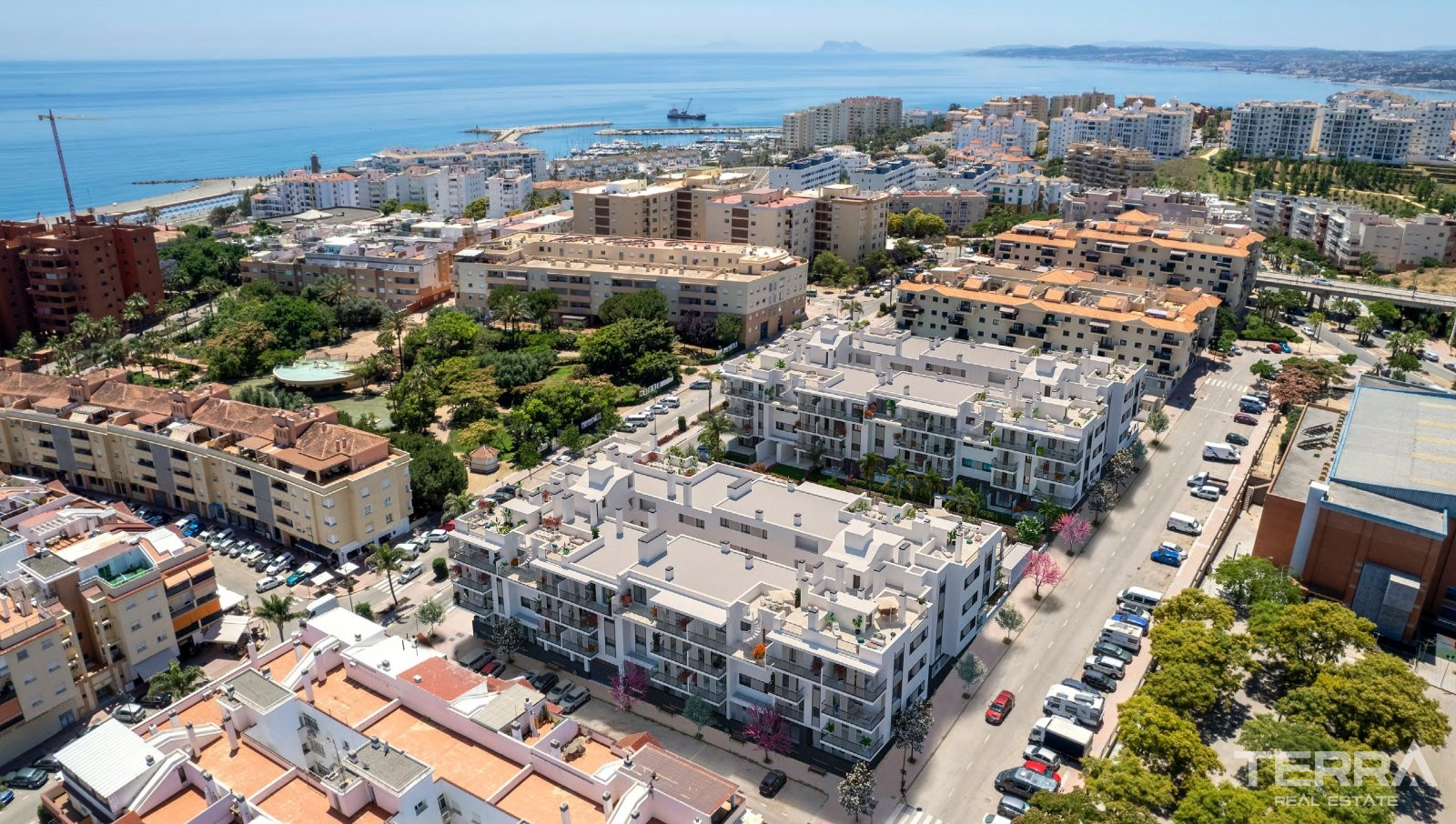 Central Apartments for Sale in Estepona, Costa del Sol - 112341
