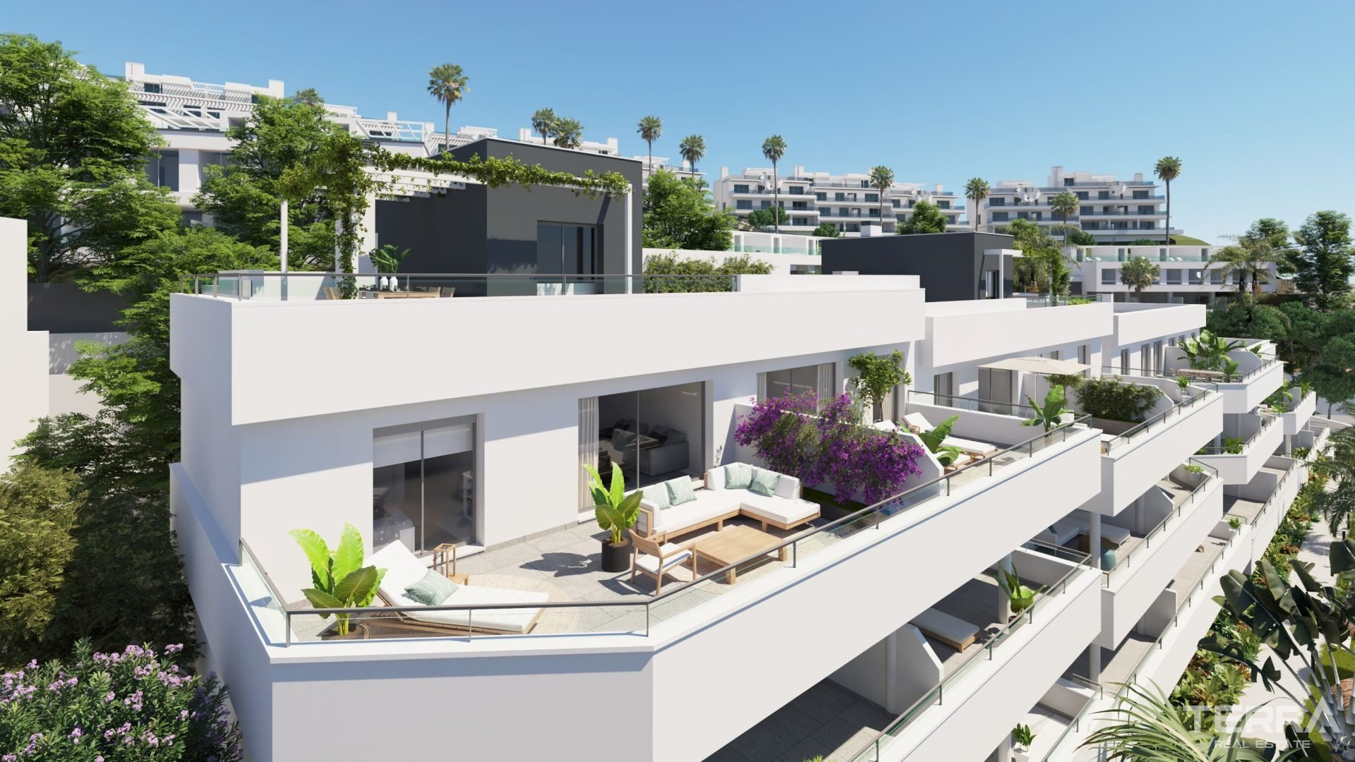 Estepona, Costa del Sol'da Golf Sahasına Yakın Hemen Teslim Daireler - 112390
