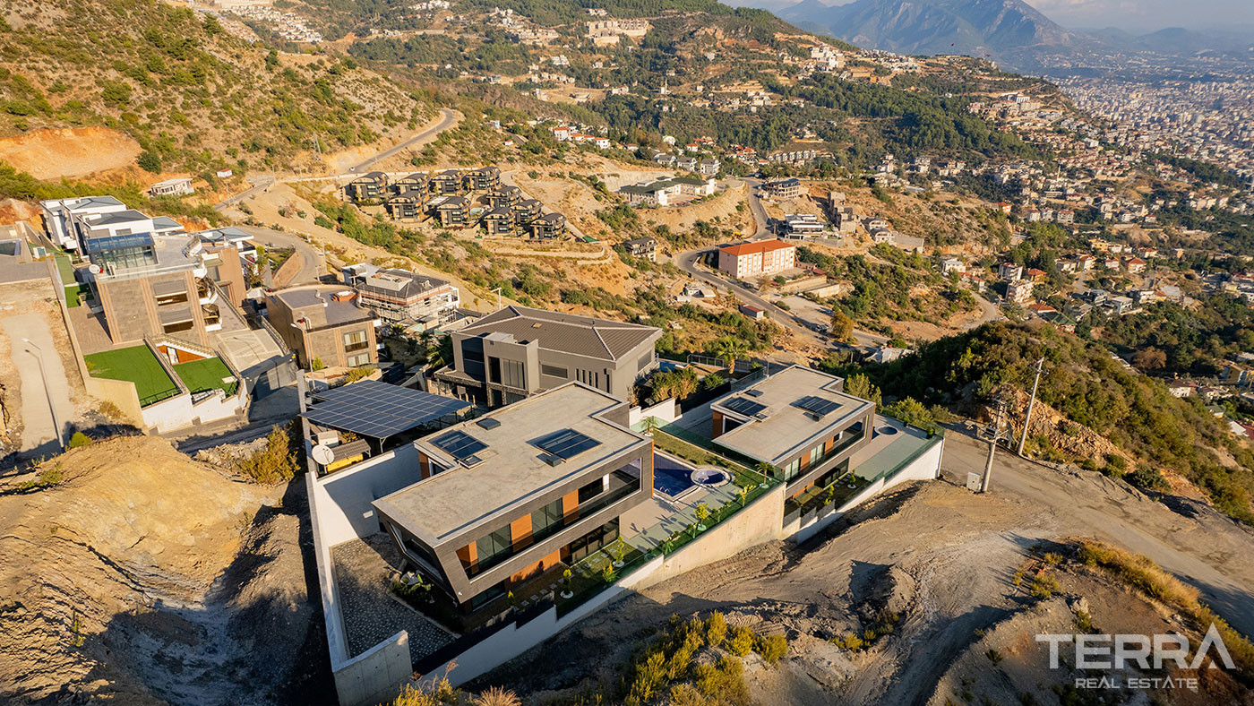 Sea View Villa for Sale in Tepe, Alanya, Turkey - 112968