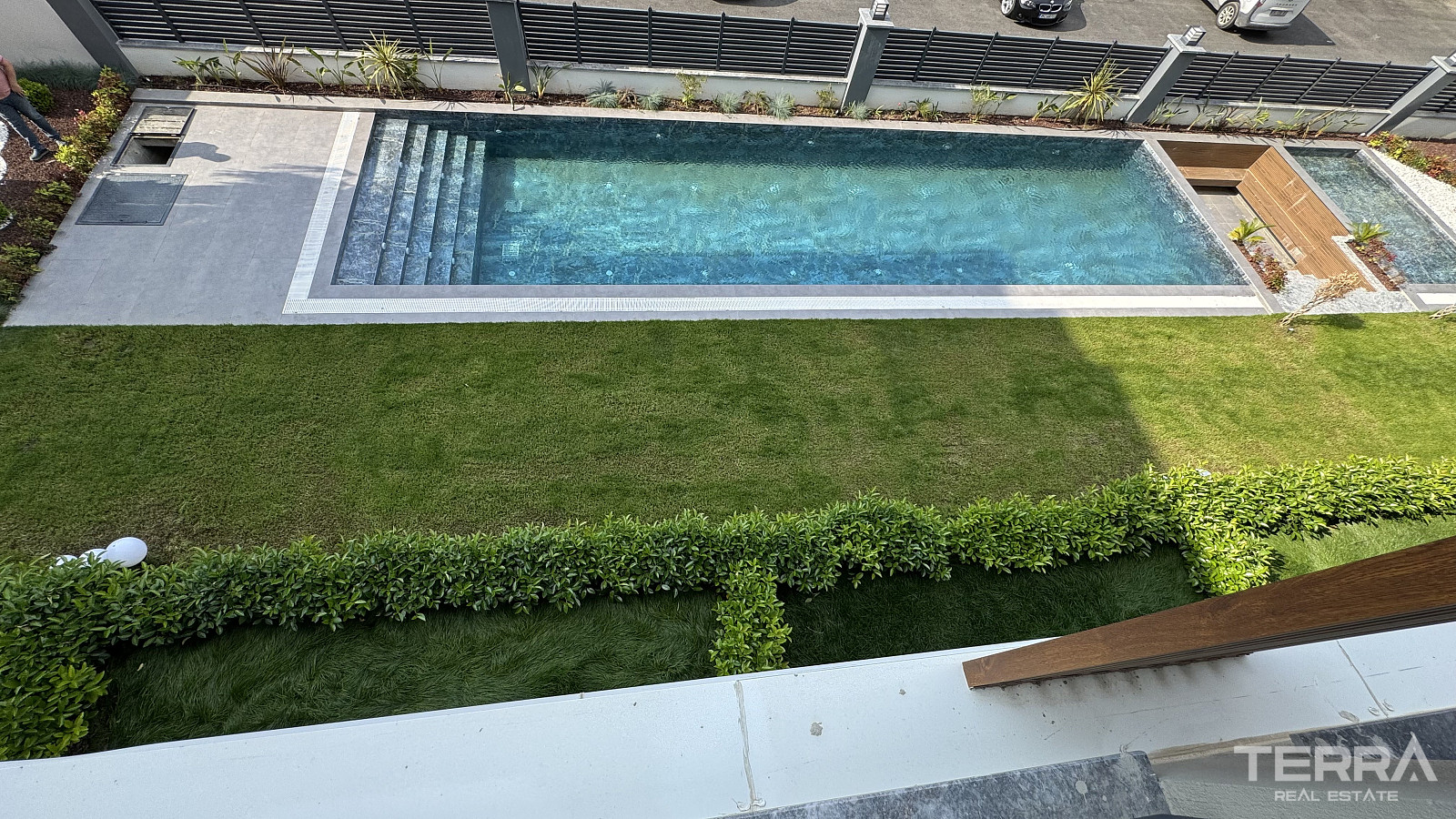 Spacious Apartments for Sale in İzmir, Bornova, Turkey - 113643