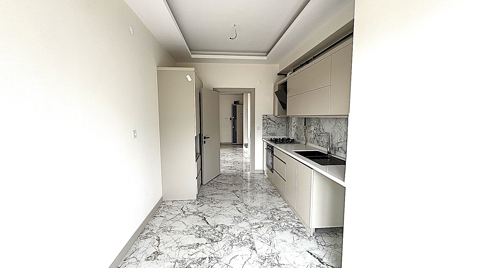 Spacious Apartments for Sale in İzmir, Bornova, Turkey - 113659