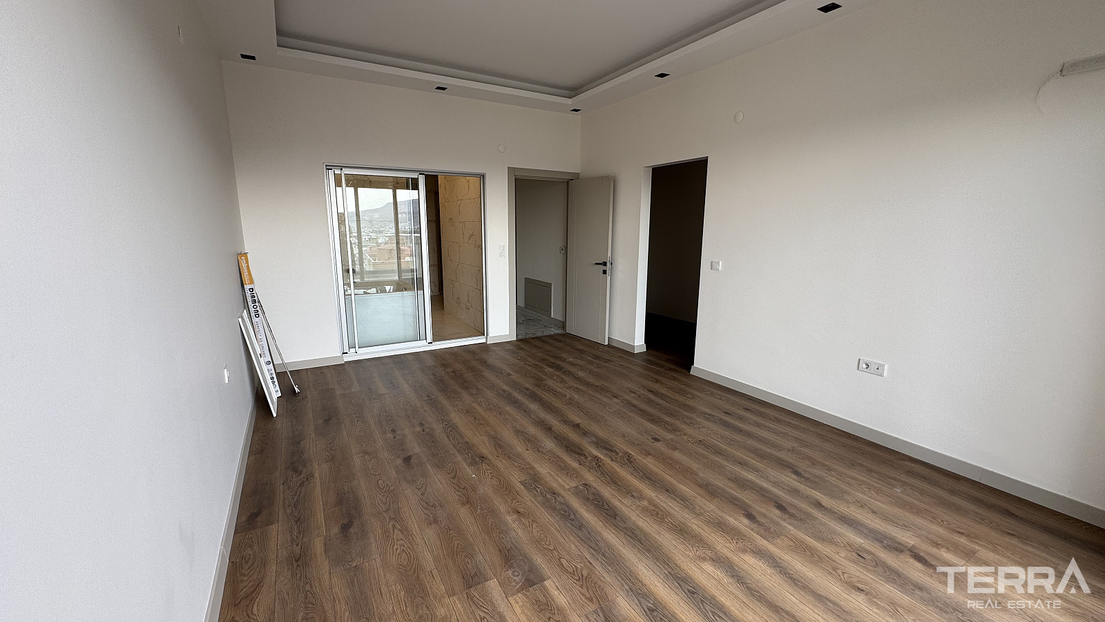 Spacious Apartments for Sale in İzmir, Bornova, Turkey - 113665