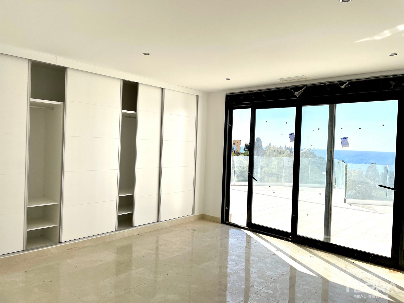 Villas with Sea View for Sale in Torremuelle, Benalmádena, Spain - 113731
