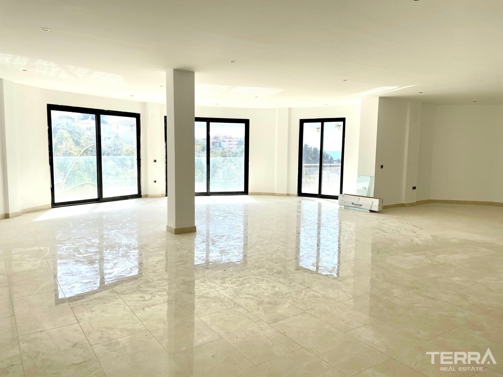 Villas with Sea View for Sale in Torremuelle, Benalmádena, Spain - 113735