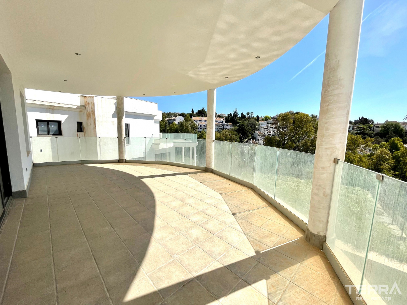 Villas with Sea View for Sale in Torremuelle, Benalmádena, Spain - 113753