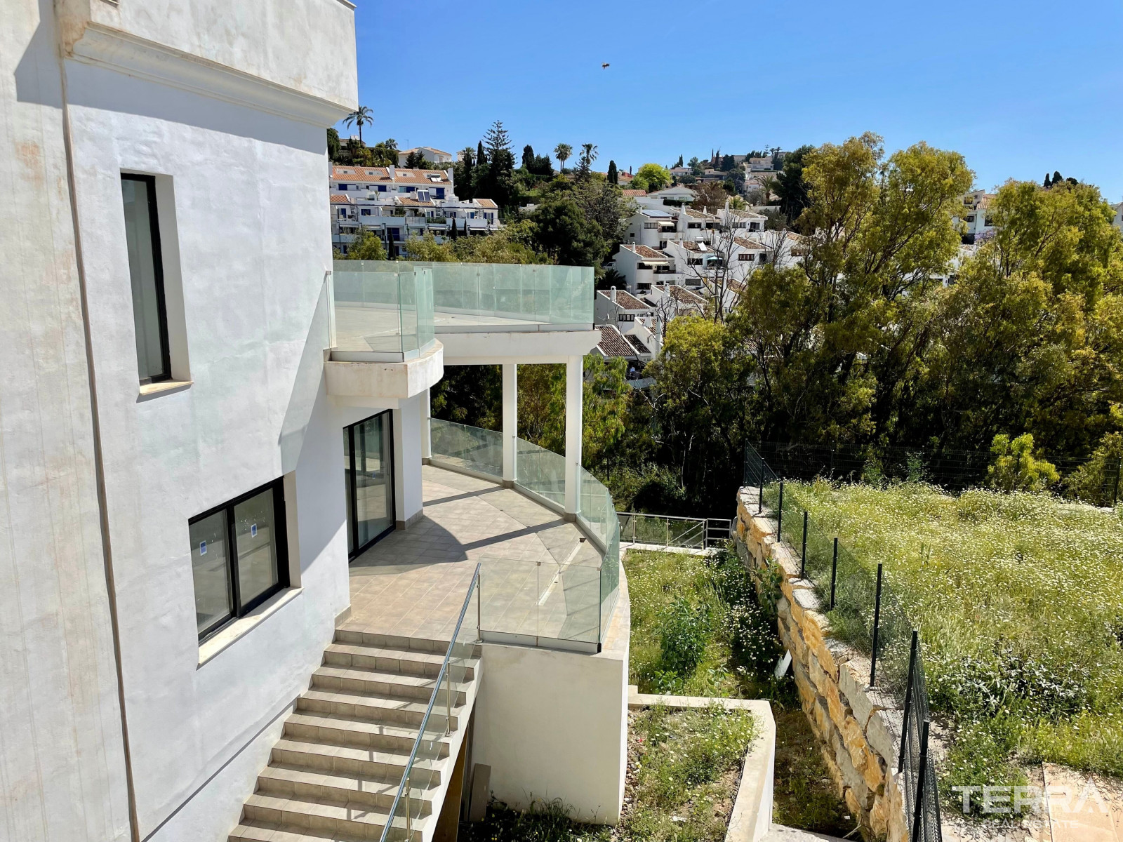 Villas with Sea View for Sale in Torremuelle, Benalmádena, Spain - 113763
