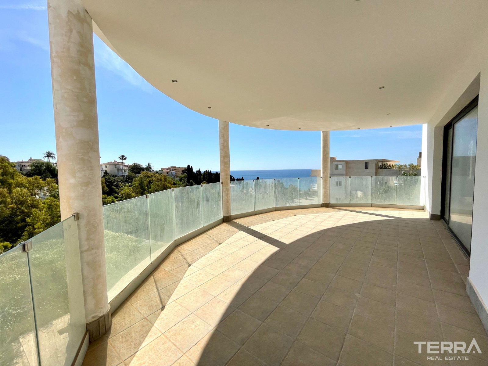 Villas with Sea View for Sale in Torremuelle, Benalmádena, Spain - 113777