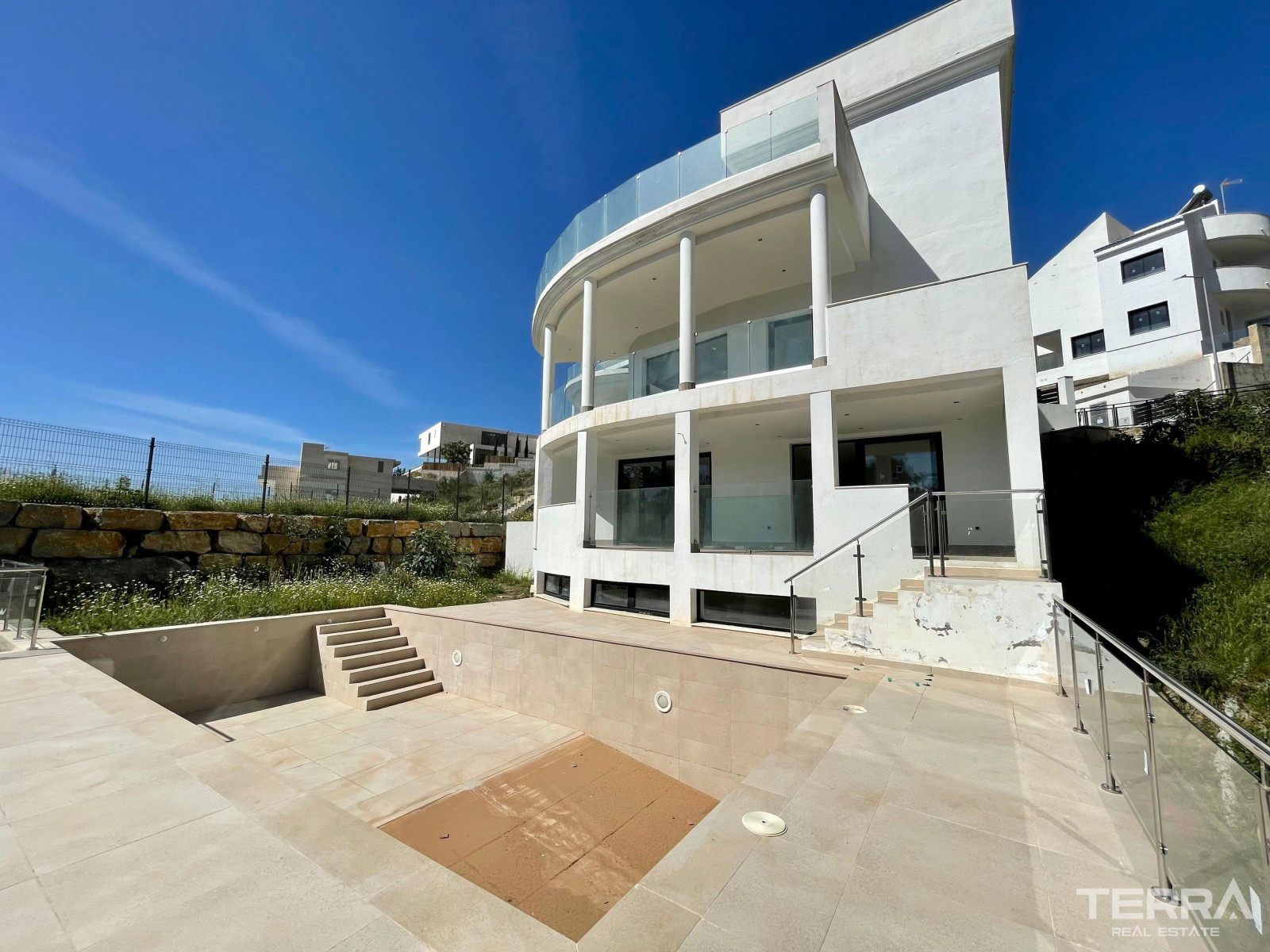 Villas with Sea View for Sale in Torremuelle, Benalmádena, Spain - 113785