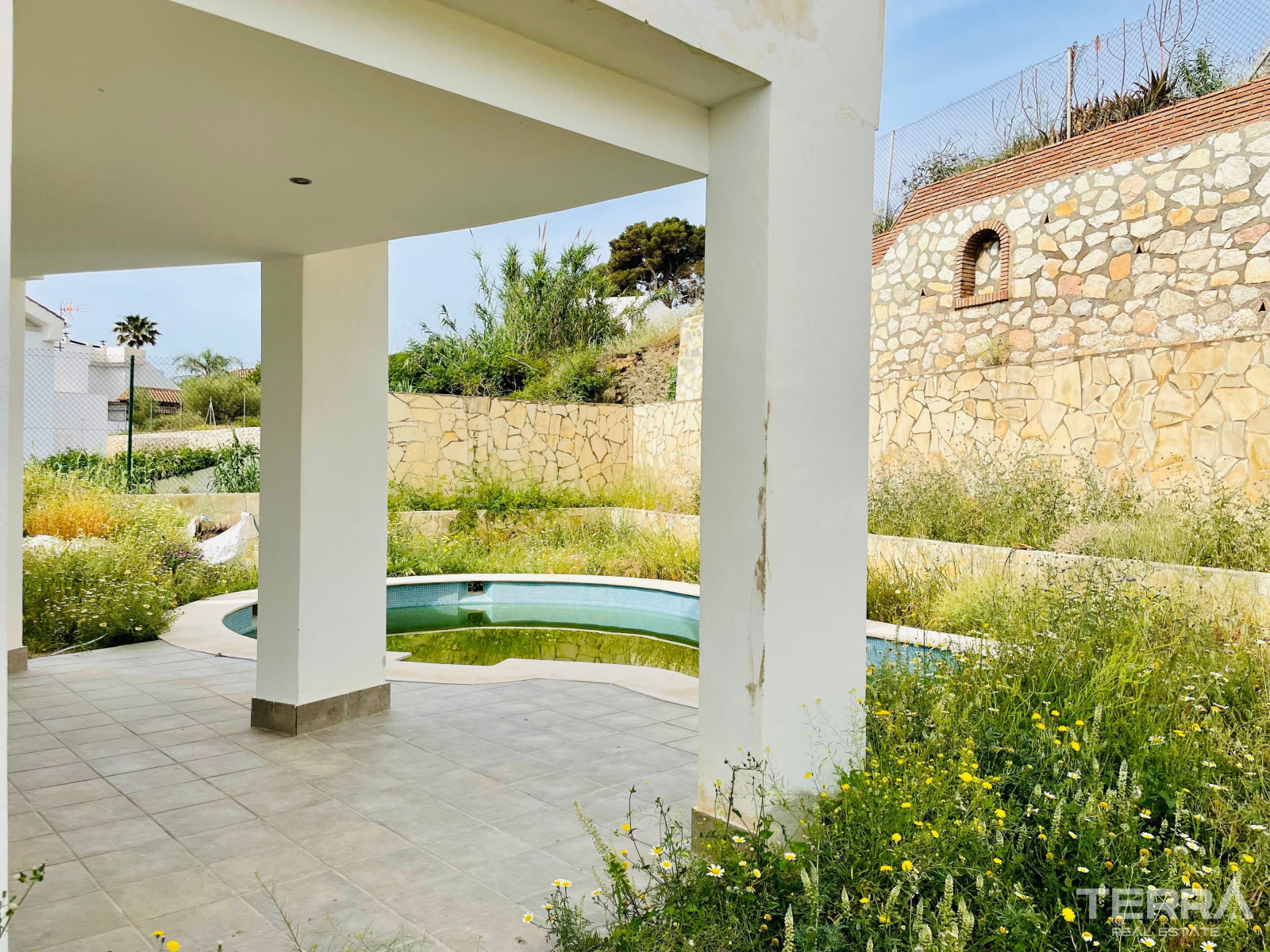 Villas with Sea View for Sale in Torremuelle, Benalmádena, Spain - 113790