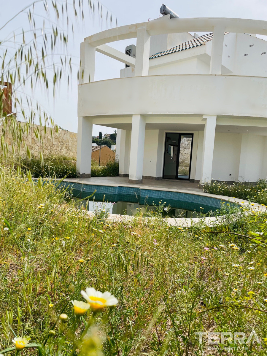 Villas with Sea View for Sale in Torremuelle, Benalmádena, Spain - 113793