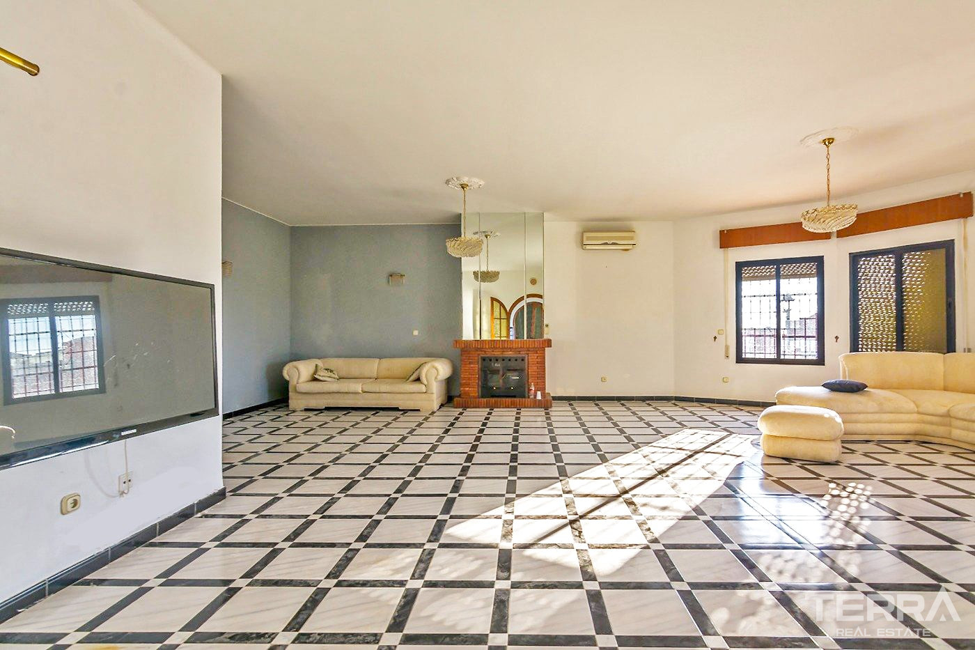 Detached House with Sea Views in Benalmadena, Costa del Sol, Spain - 114220
