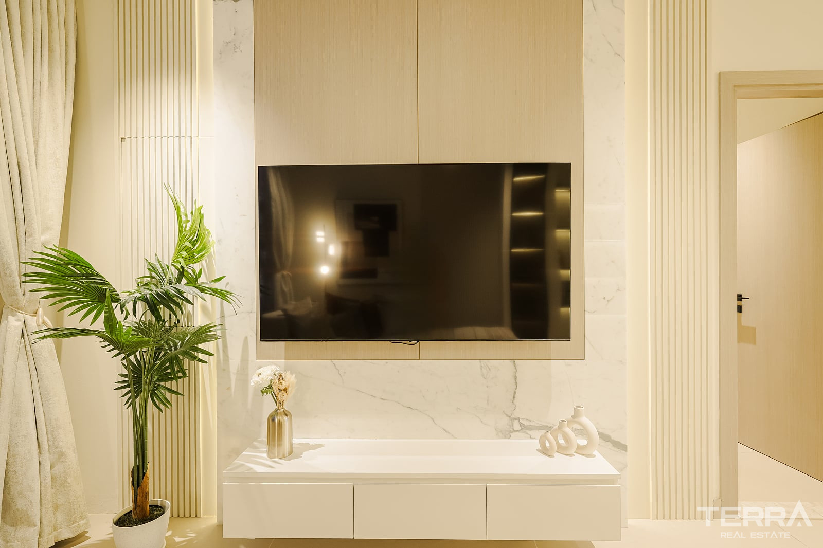 City View Apartments for Sale in Dubai, Jumeirah Village Circle - 115153