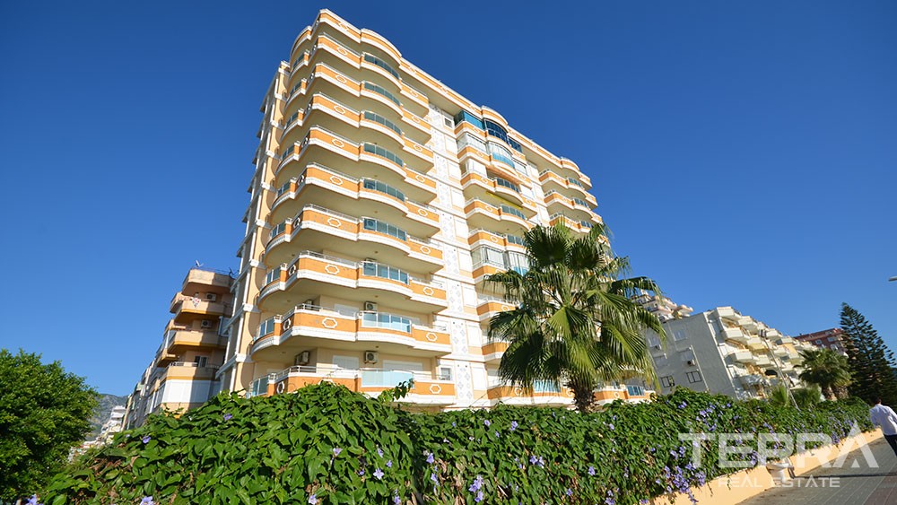 Beachfront apartment for sale in Mahmutlar, Alanya - 6473
