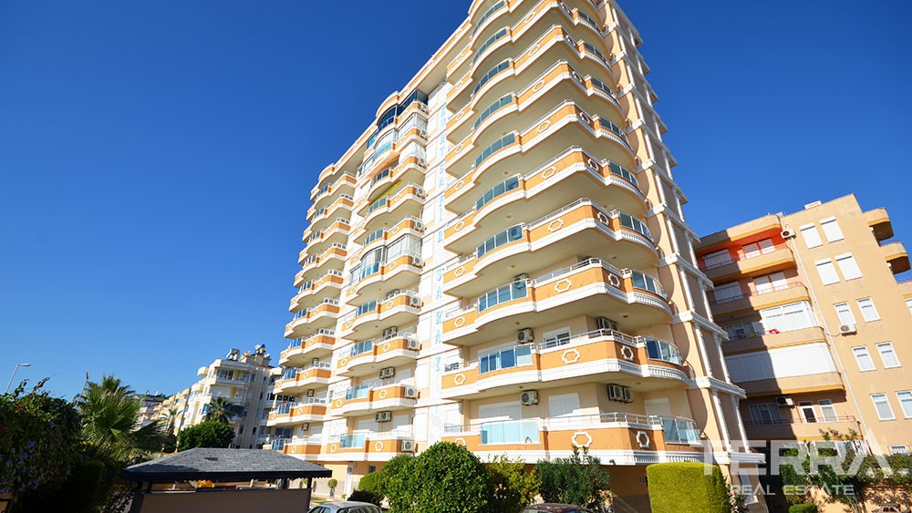 Beachfront apartment for sale in Mahmutlar, Alanya - 6477