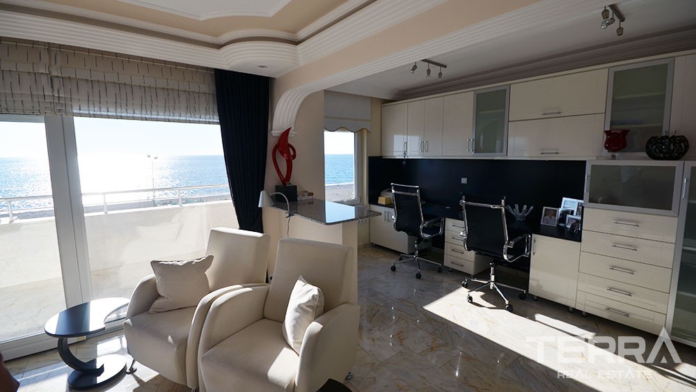 Beachfront apartment for sale in Mahmutlar, Alanya - 6484