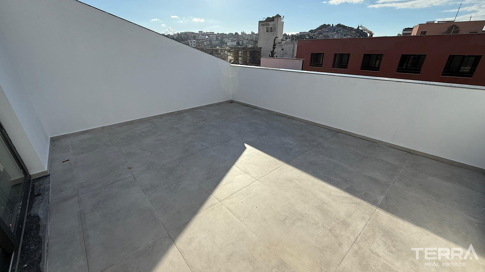 Central Apartments for Sale in Kuşadası, Aydın, Turkey - 115435