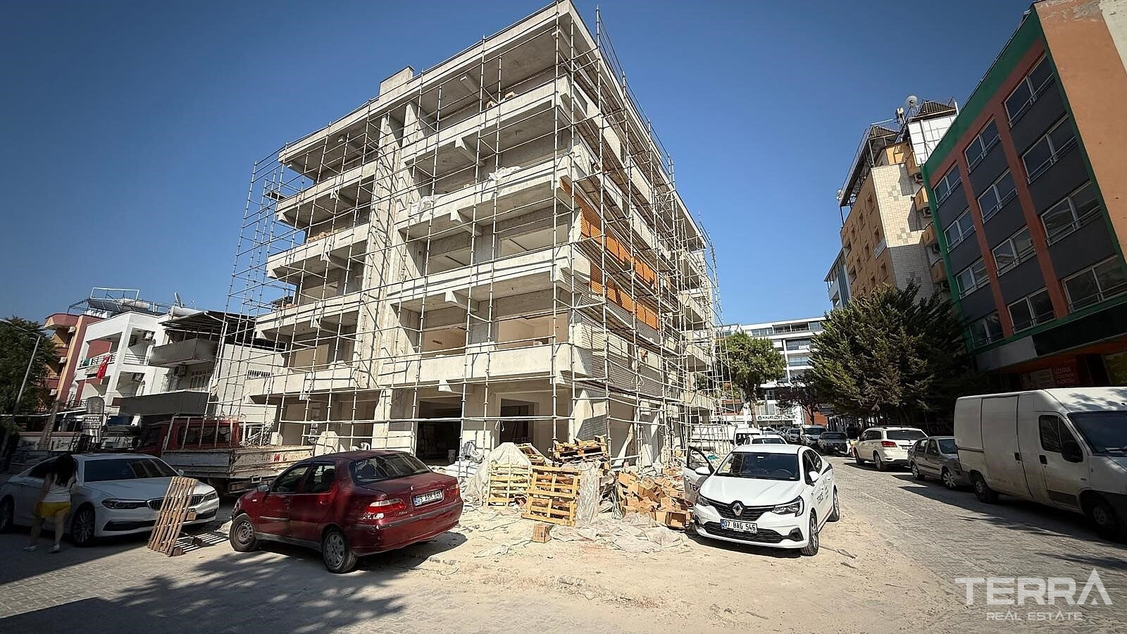 Central Apartments for Sale in Kuşadası, Aydın, Turkey - 115449
