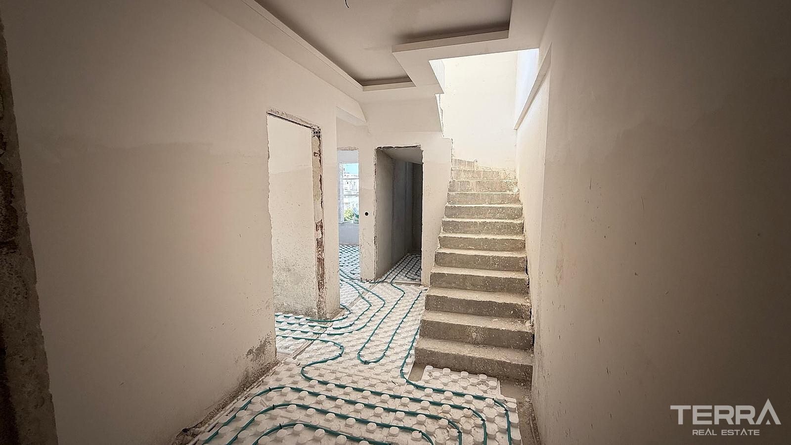 Central Apartments for Sale in Kuşadası, Aydın, Turkey - 115451