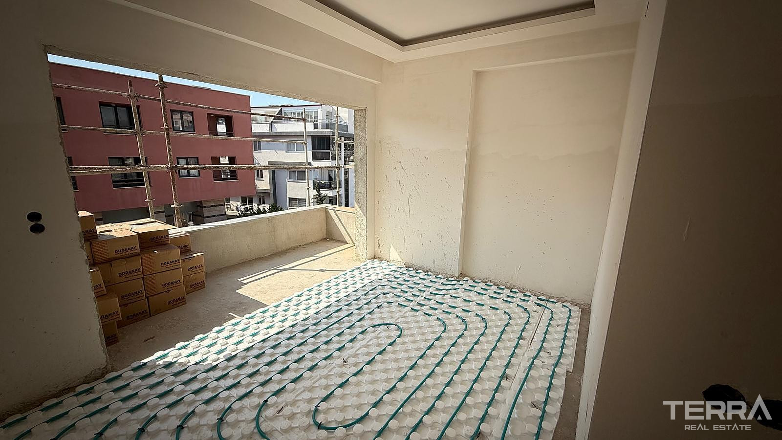 Central Apartments for Sale in Kuşadası, Aydın, Turkey - 115453