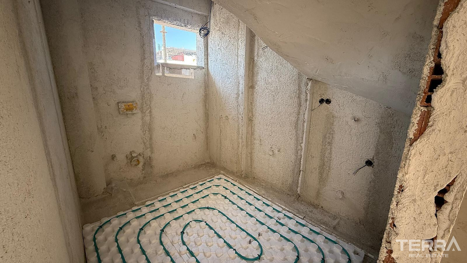 Central Apartments for Sale in Kuşadası, Aydın, Turkey - 115460