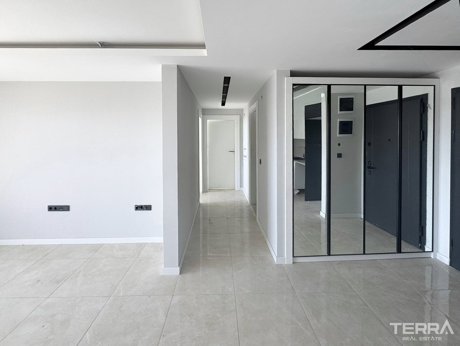 Apartments for Sale in Kuşadası, Aydın, Turkey - 115486