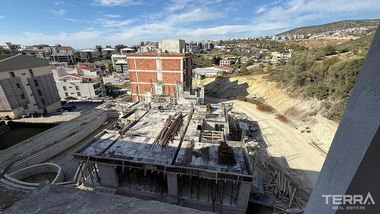 Apartments for Sale in Kuşadası, Aydın, Turkey - 115538