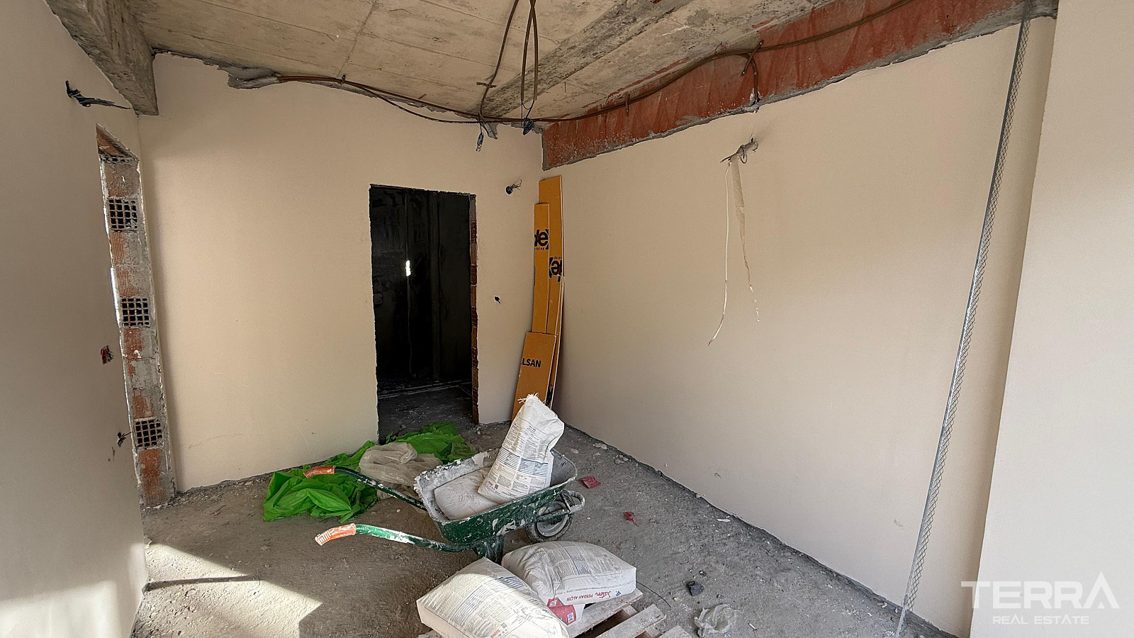 Aydın, Kuşadası'nda Özel Havuzlu Plaja Yakın Müstakil Villalar - 115587