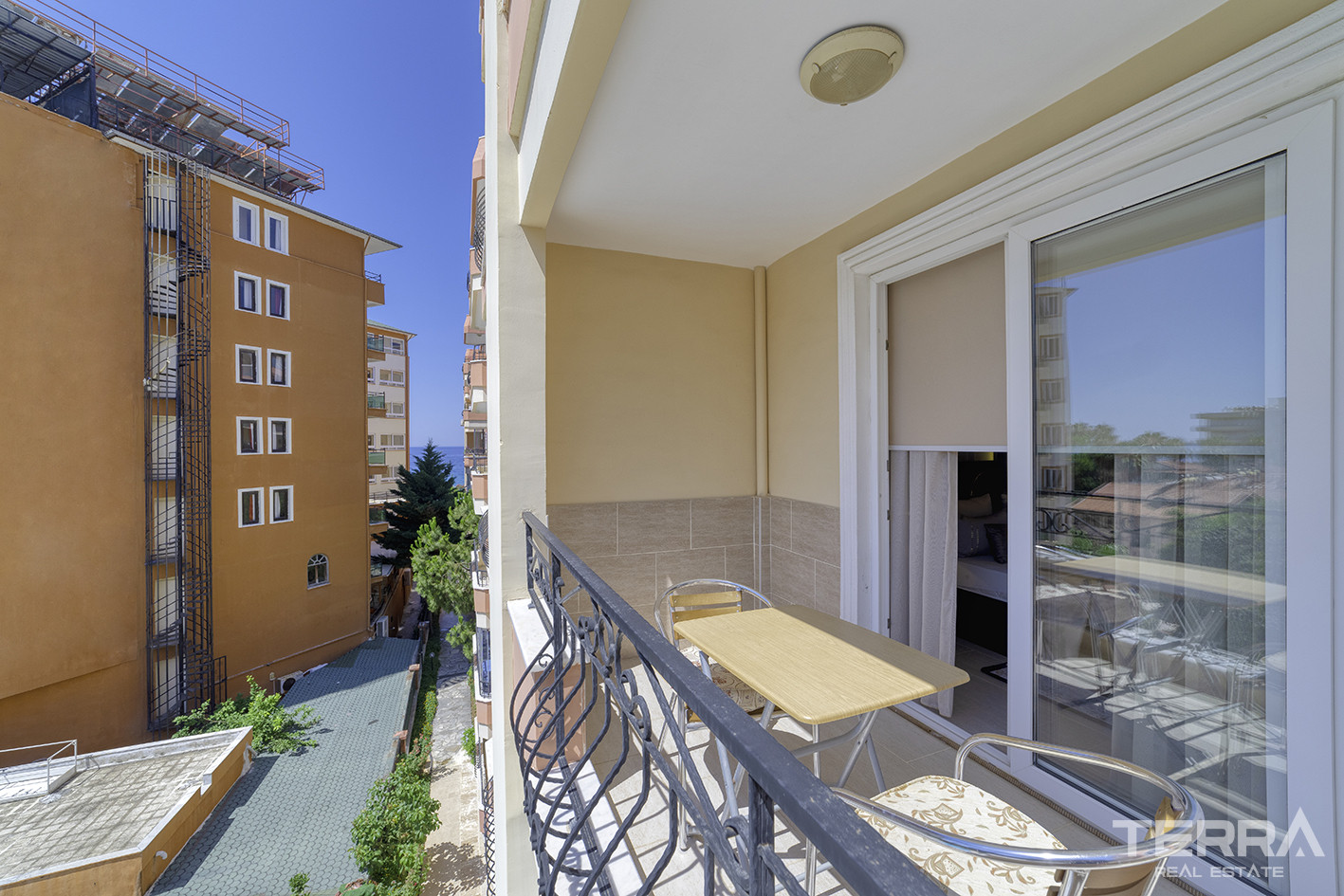 Möblierte Zwei - Schlafzimmer Wohnung mit Meerblick in Mahmutlar - 67991