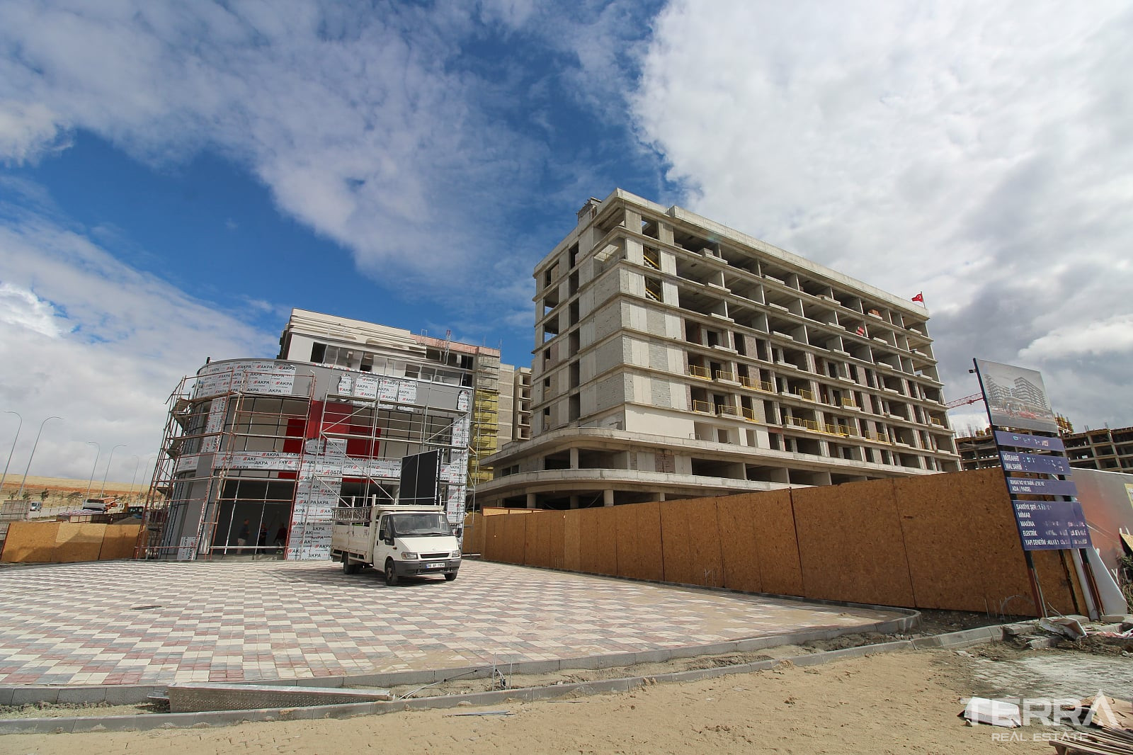 Ankara, Sincan'da, Kapalı Havuzlu Lüks Sitede Satılık Sıfır Daireler - 116072