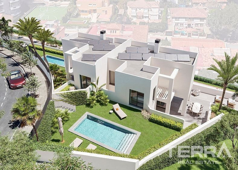 Semi-Detached Villas for Sale in Málaga, Costa del Sol - 116938