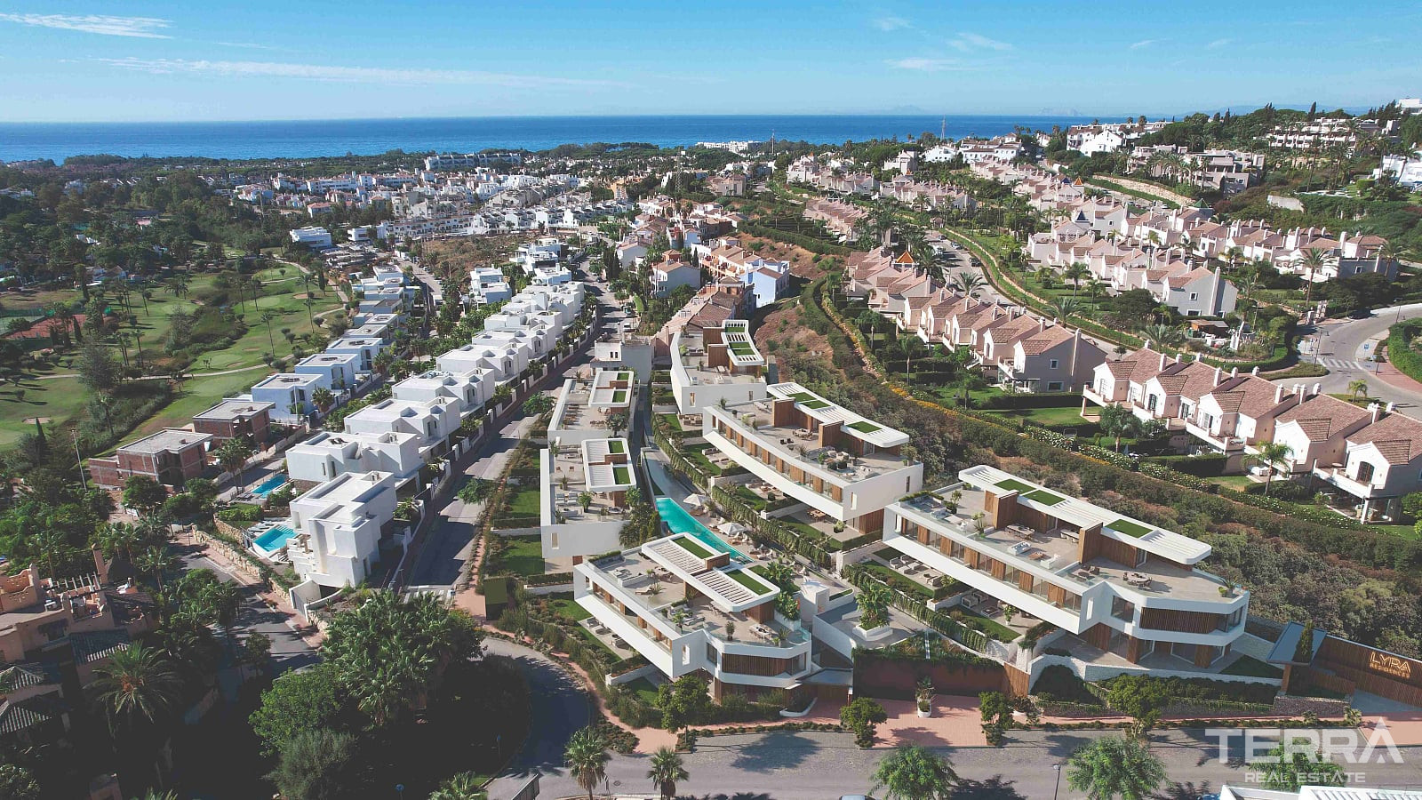 Sea View Villas for Sale in Estepona, Costa del Sol, Spain - 117019