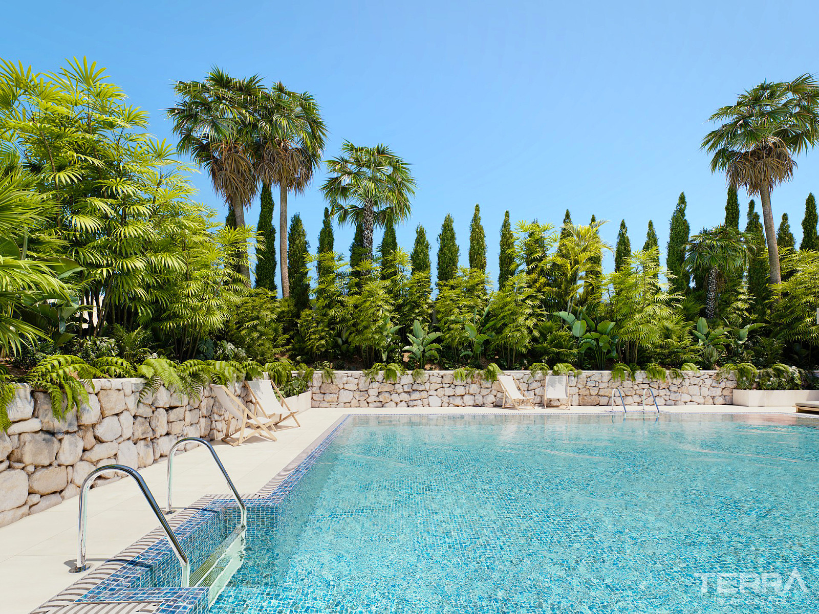 Apartments for Sale in Estepona, Costa del Sol - 117663