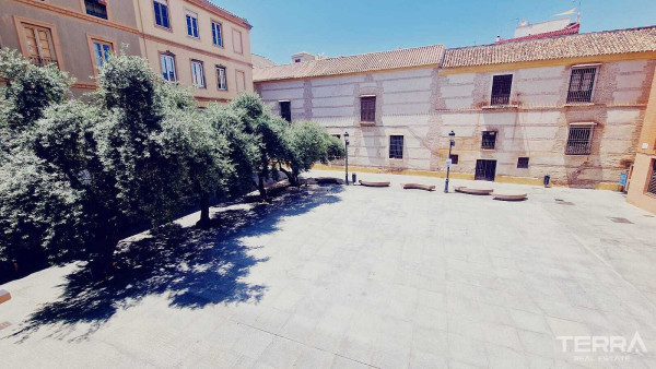 Renovated Apartment for Sale in Málaga, Costa del Sol
