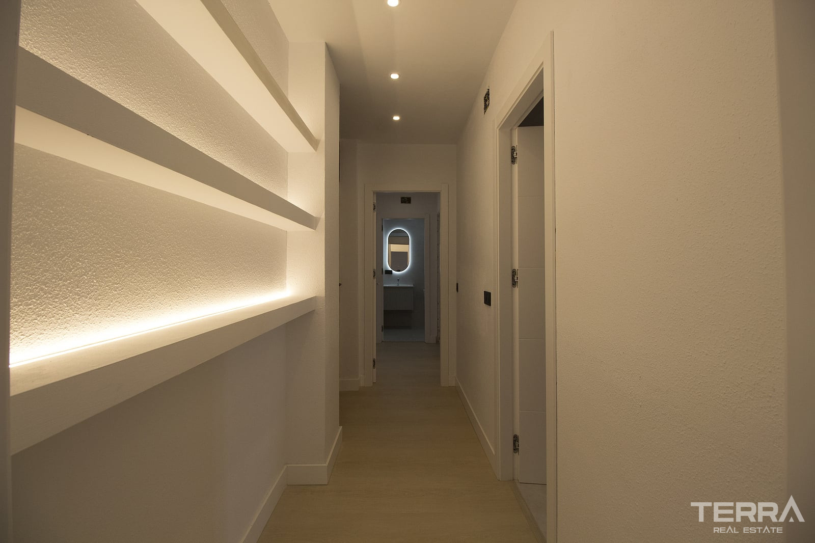 Renovated Apartment for Sale in Málaga, Costa del Sol - 117881