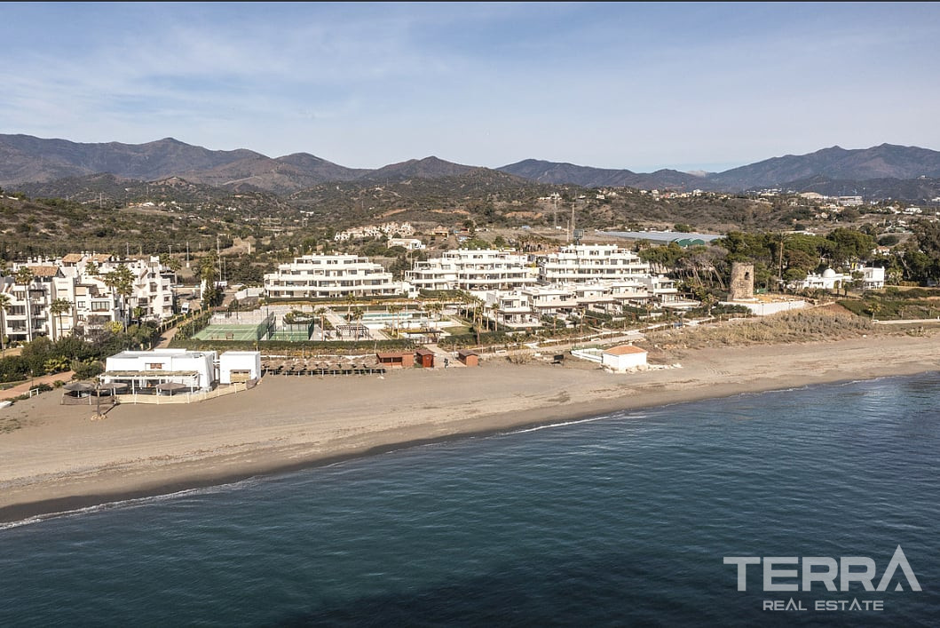 Beachfront Villa for Sale in Estepona, Costa del Sol