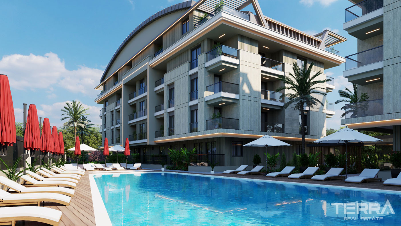 Antalya, Konyaaltı'nda Havuzlu Sitede Satılık Daireler