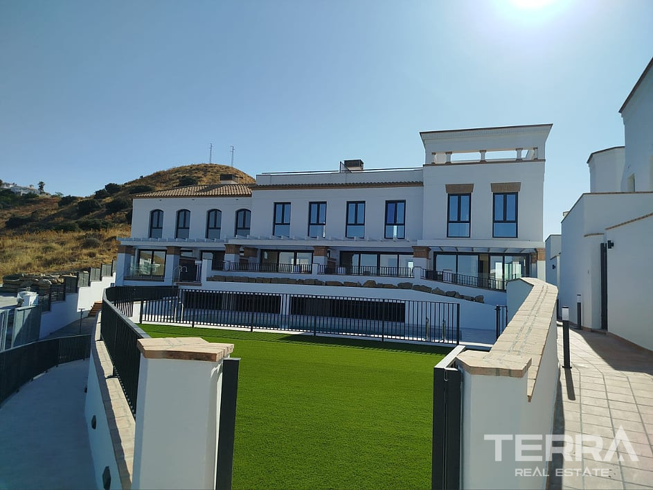 Sea View Villas for Sale in Torrox, Costa del Sol - 119168