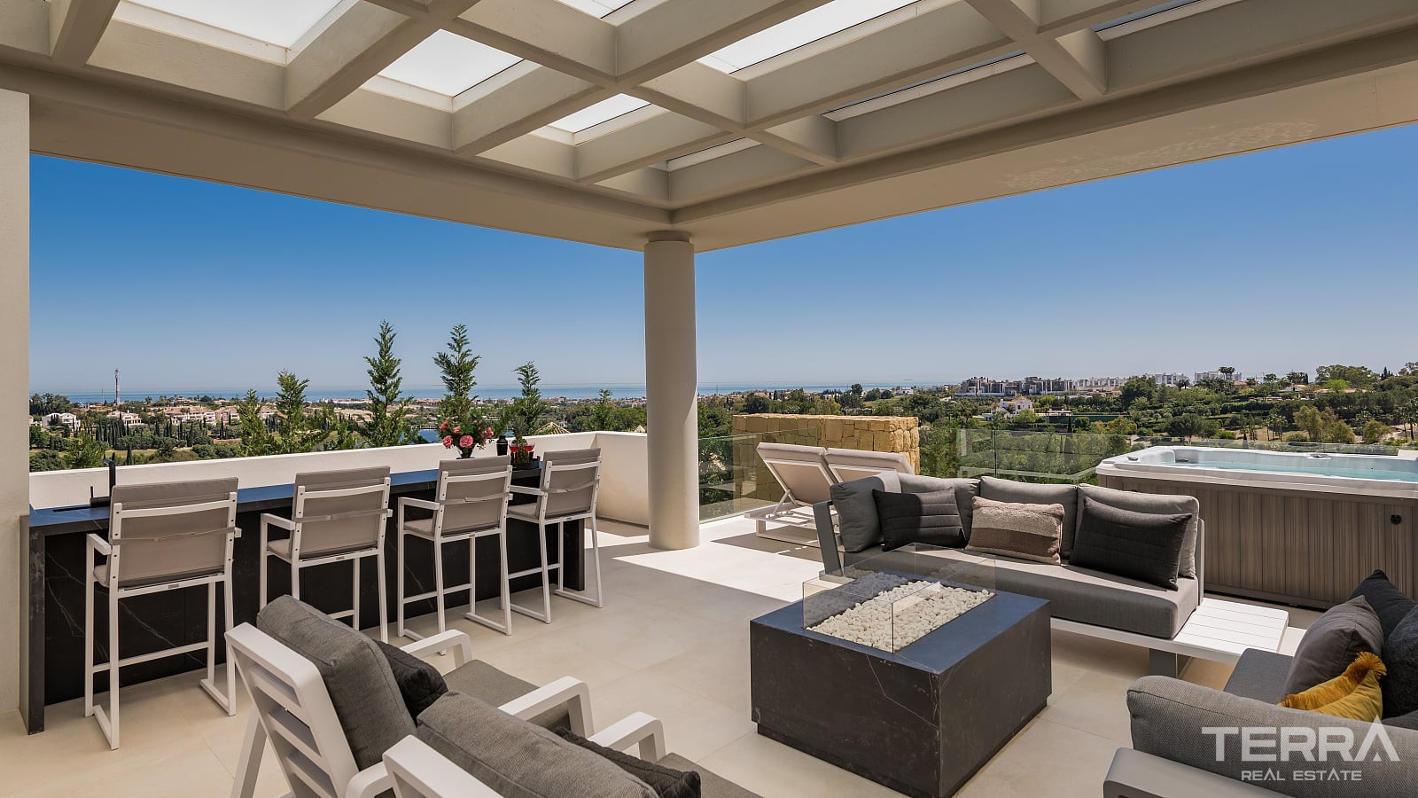 İspanya, Benahavis’te Plaja Yakın Satılık Golf Villası - 120159