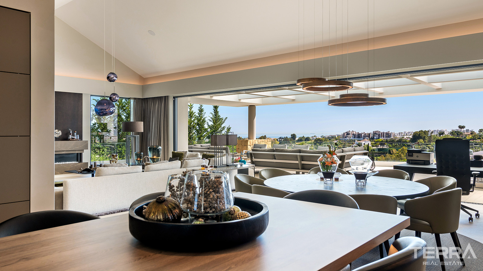 İspanya, Benahavis’te Plaja Yakın Satılık Golf Villası - 120171