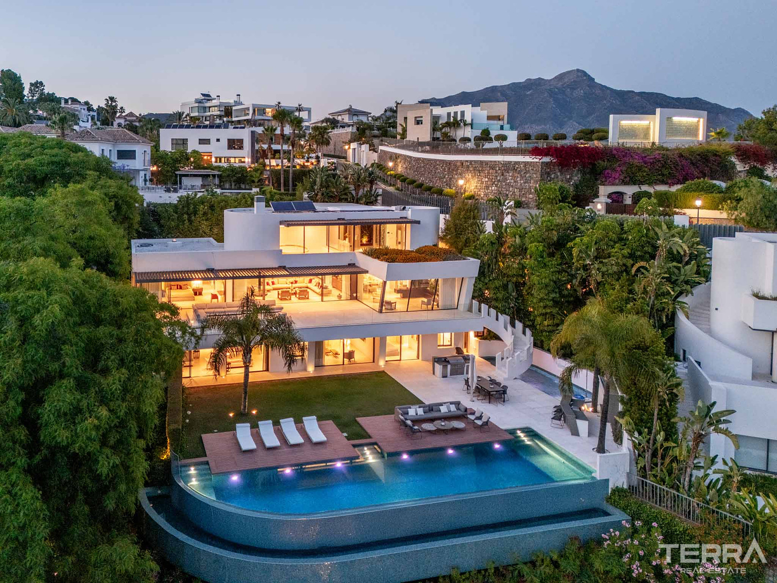 İspanya, Benahavis'te Satılık Müstakil Villa - 120281