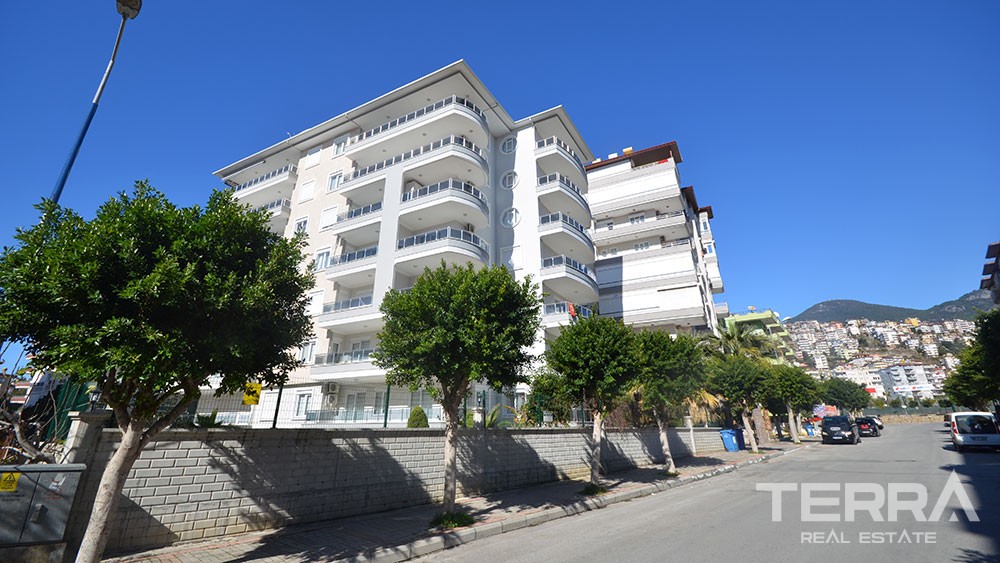 Wohnung zu verkaufen mit separater Küche im Stadt Zentrum von Alanya. - 6999